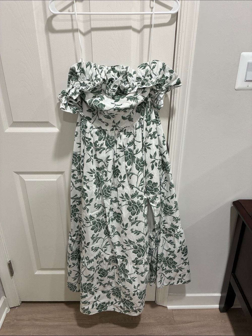 Abercrombie & Fitch White Off-the-Shoulder Dress with Green Botanical Print